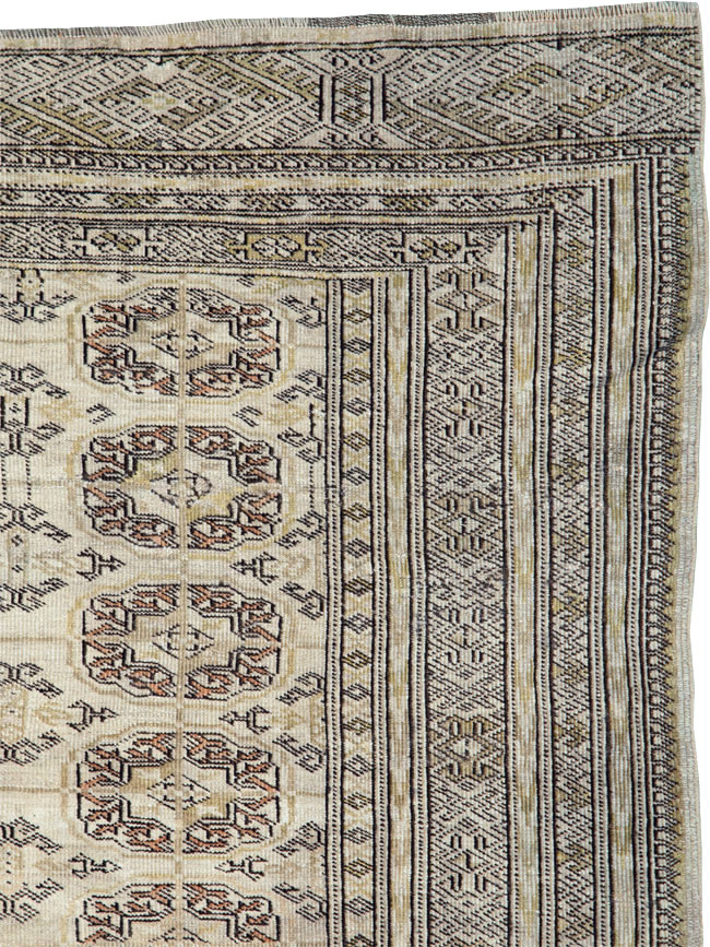 central Rug - # 104291