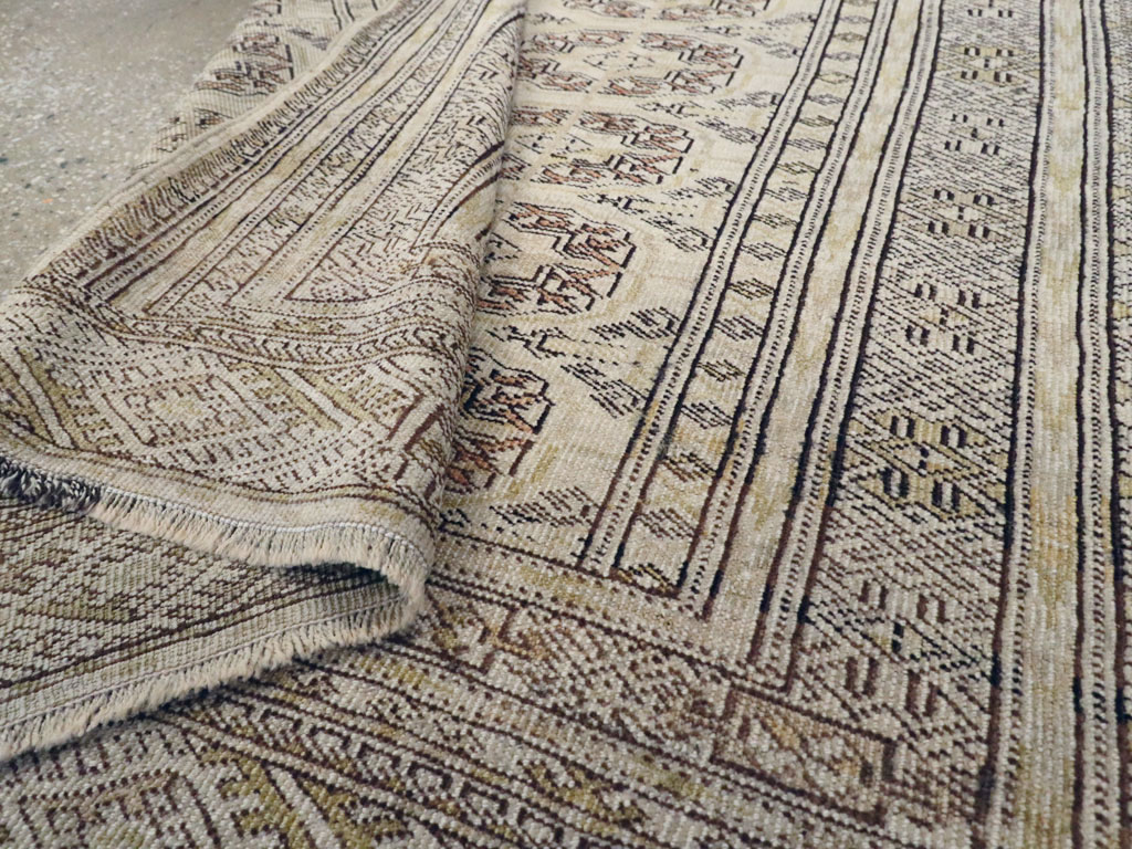 central Rug - # 104291