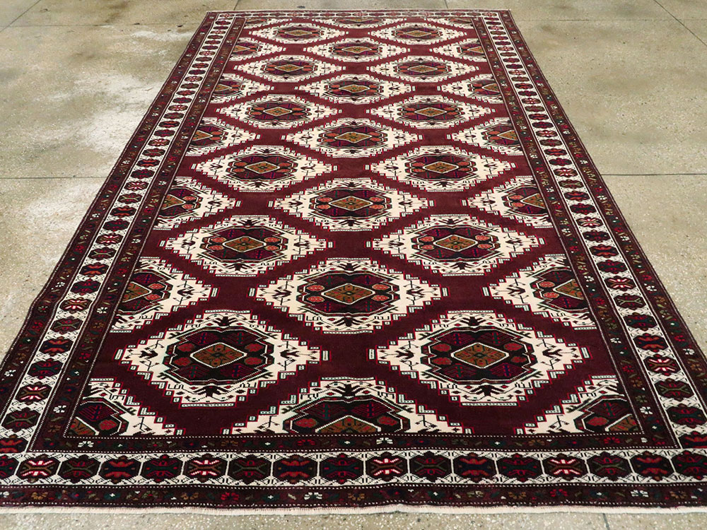 central Carpet - # 104483