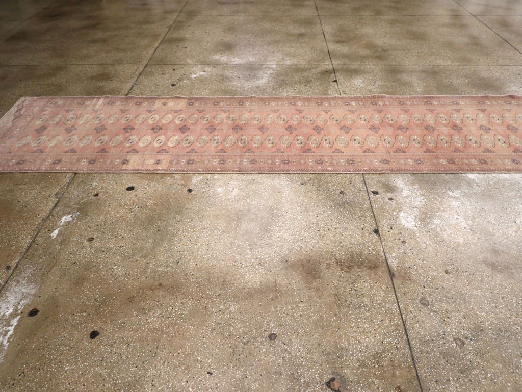 central Runner - # 109487