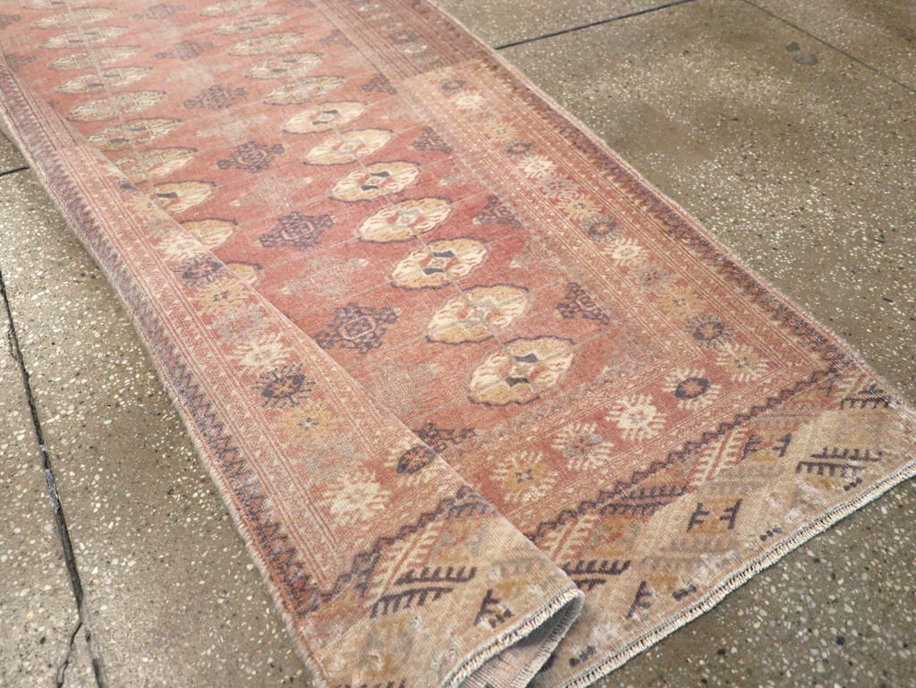 central Runner - # 109487