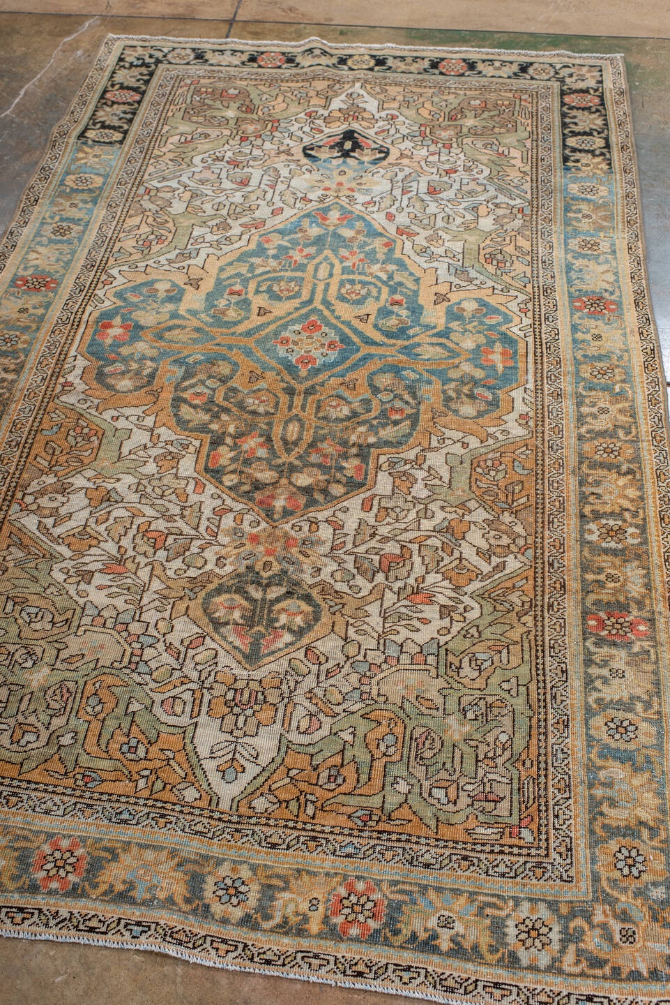 far.sarouk Rug - # 126880