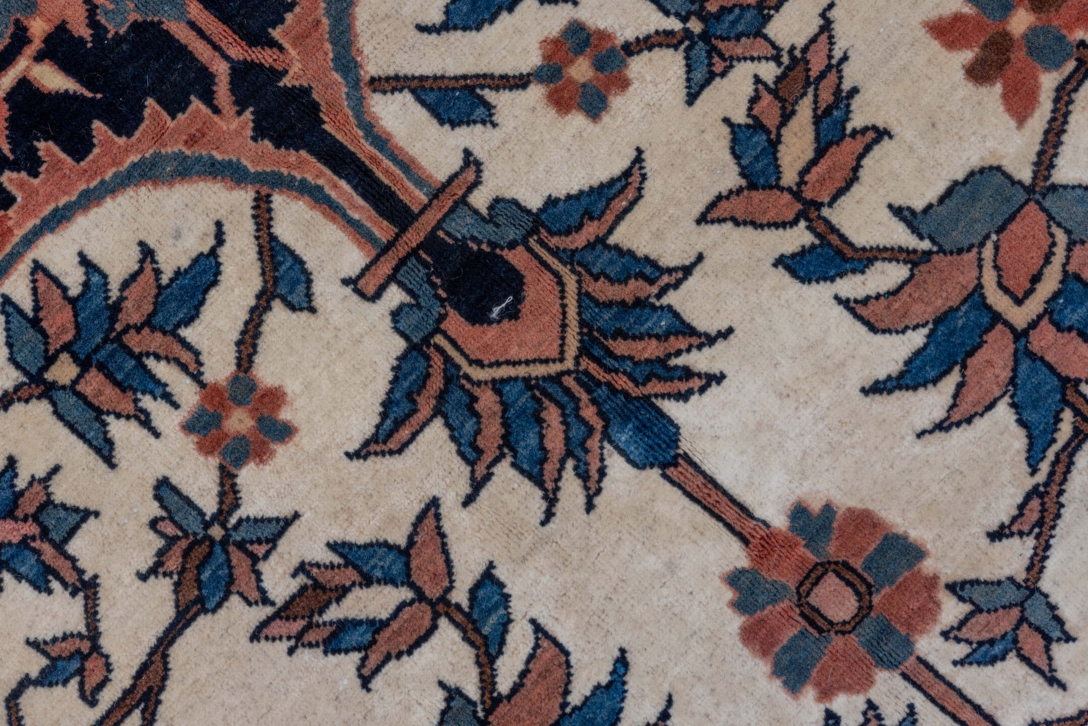 far.sarouk Rug - # 126909