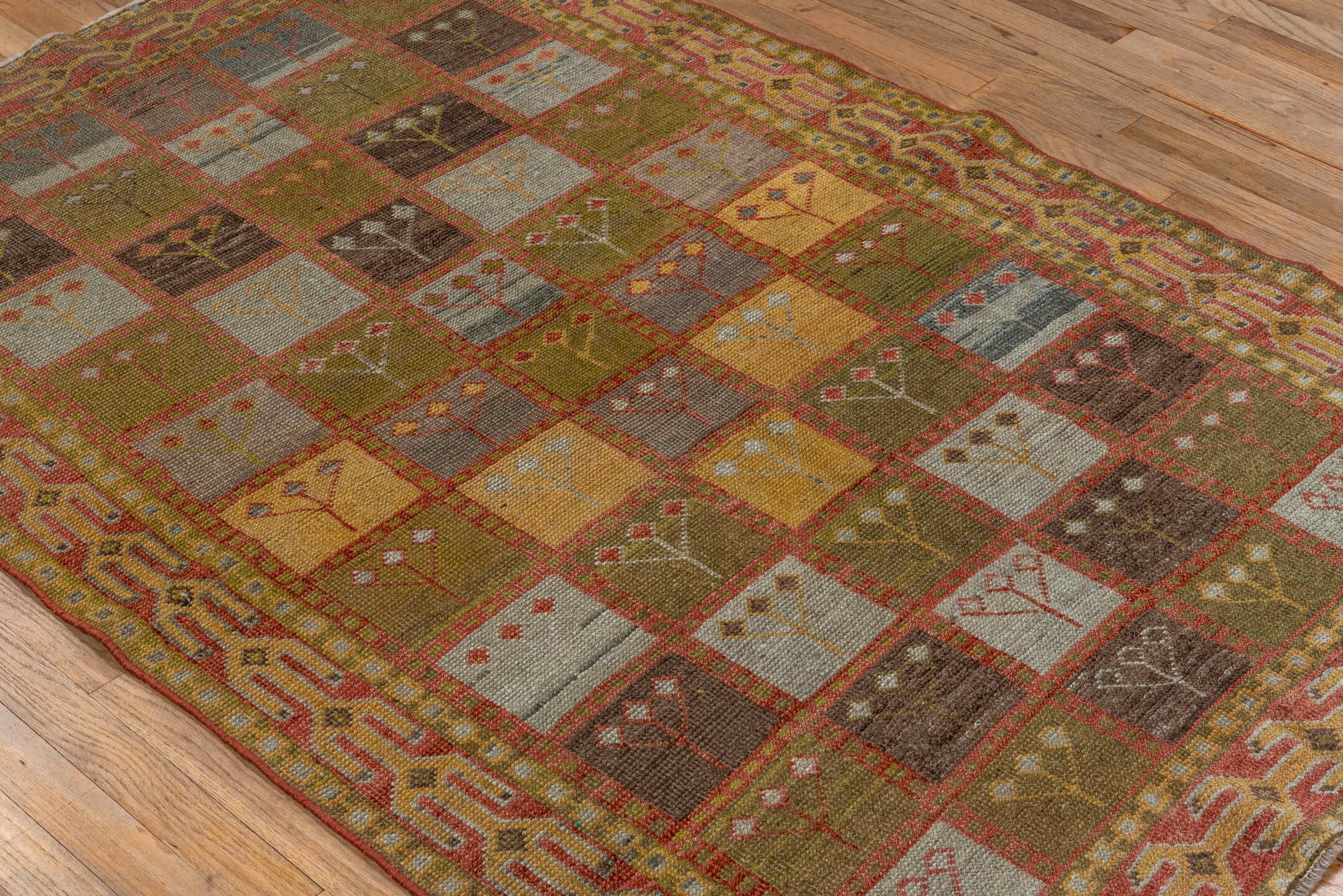 gabbe Rug - # 126092
