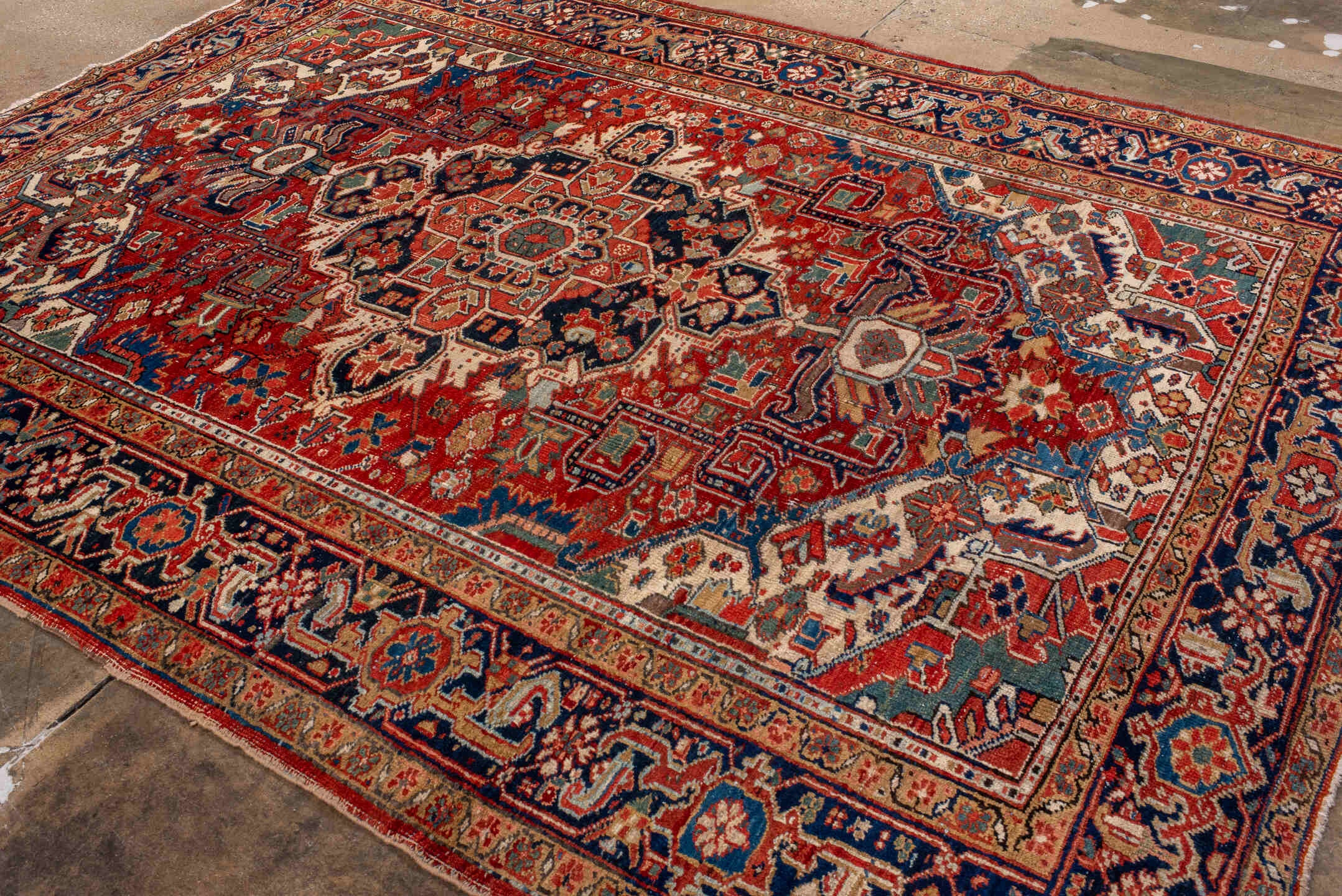 heriz Carpet - # 128560