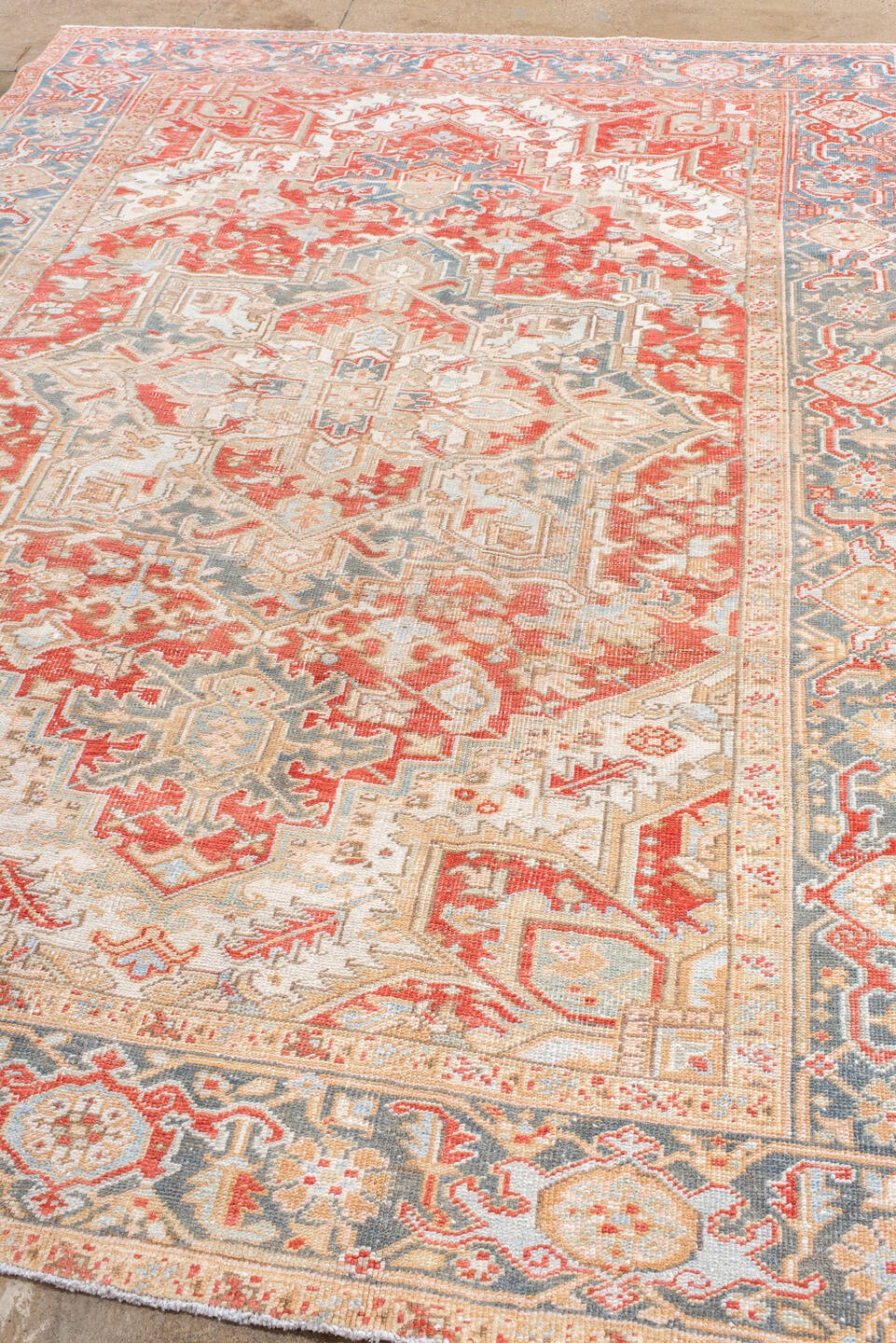heriz Rug - # 127909