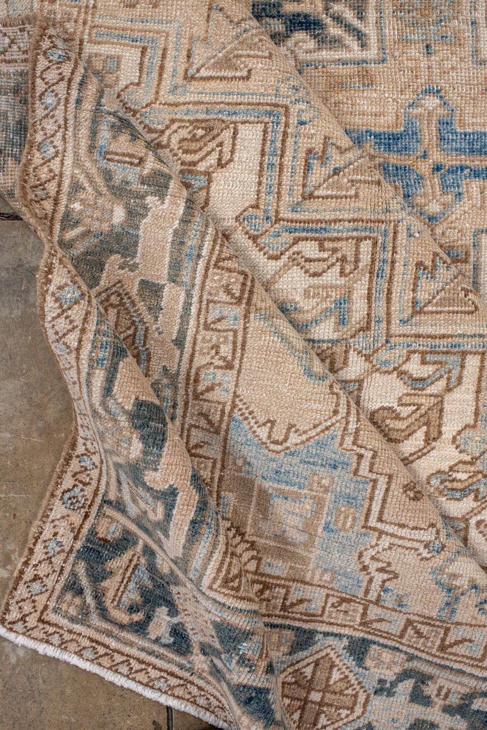 heriz Rug - # 127952