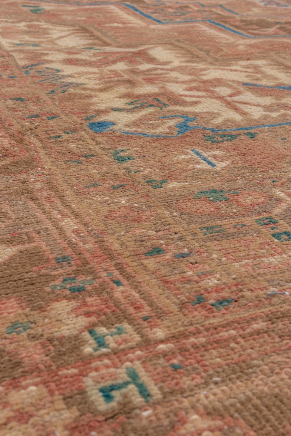heriz Rug - # 127985