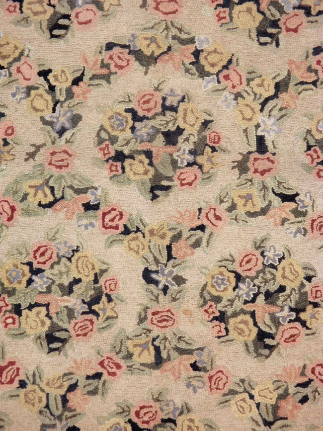 hooked Carpet - # 102849