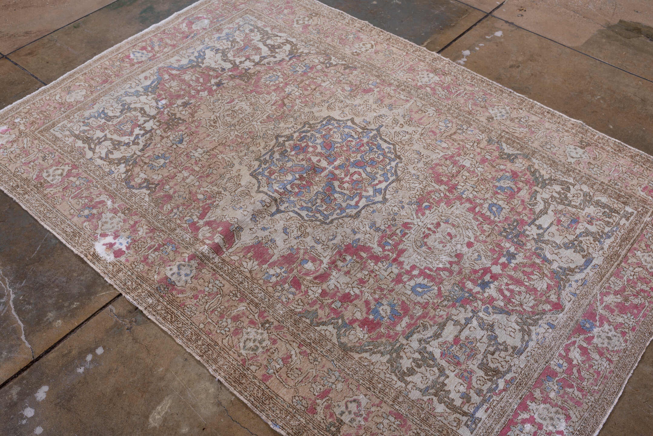isfahan Rug - # 126519