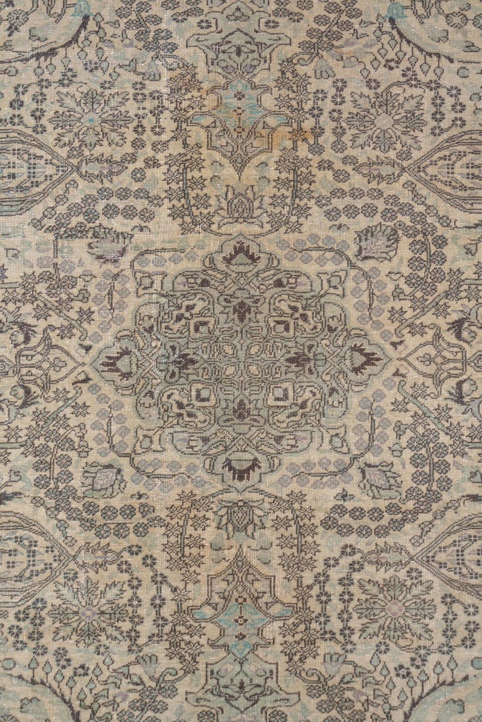 kaisary Rug - # 128255