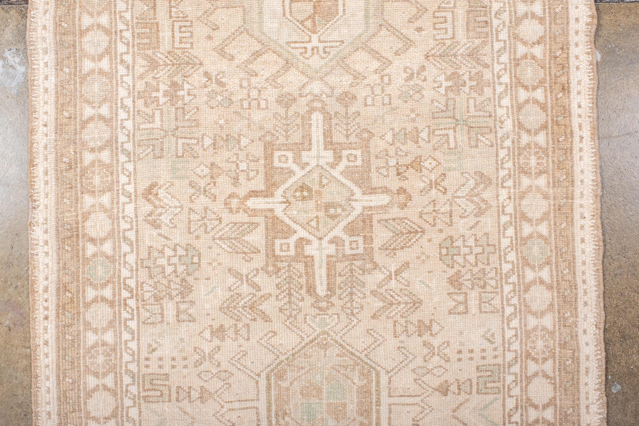 karaje Rug - # 127104