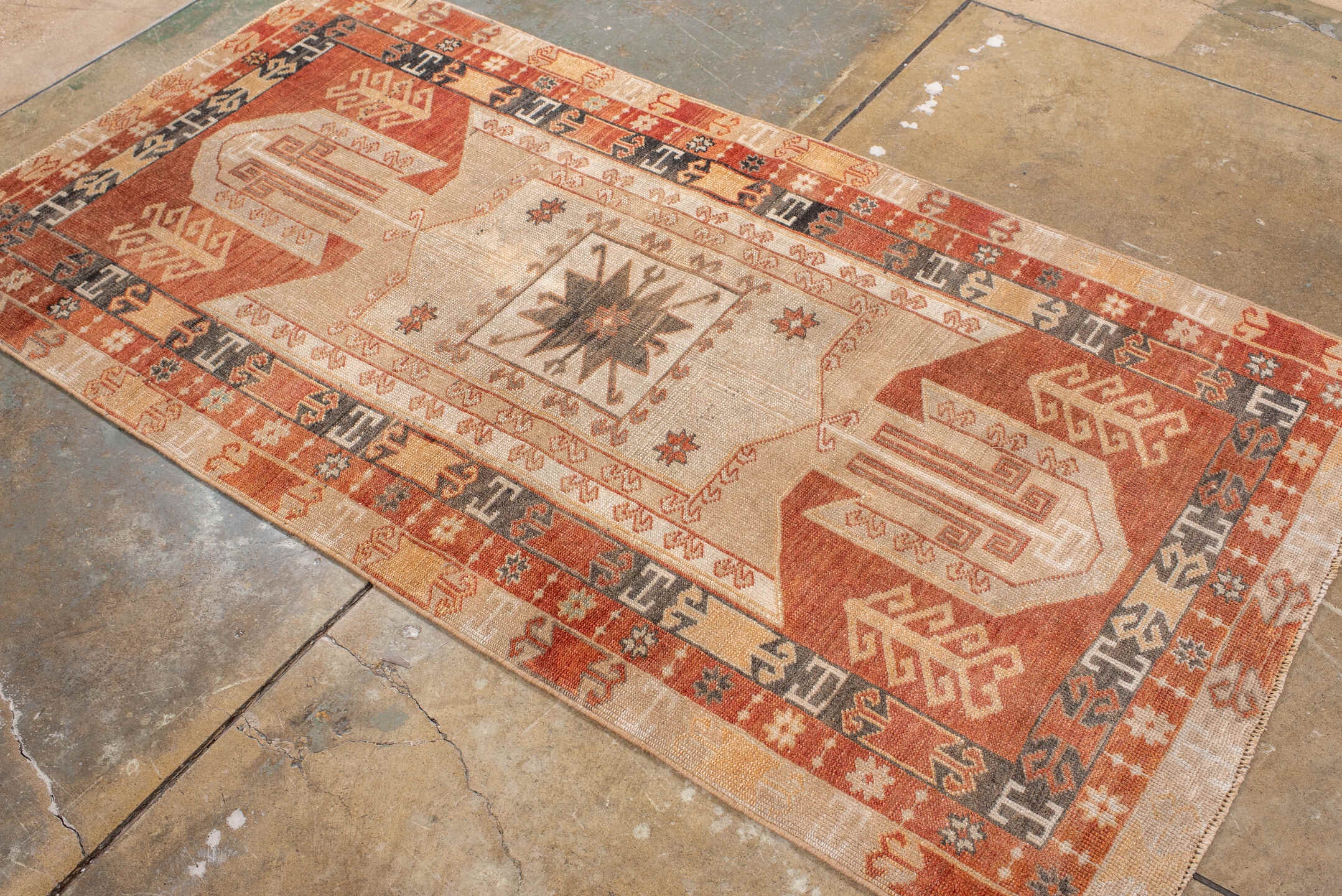 kars Rug - # 126413
