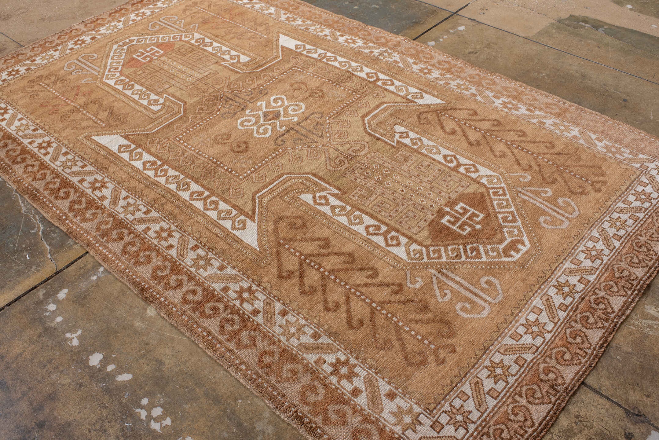 kars Rug - # 127641