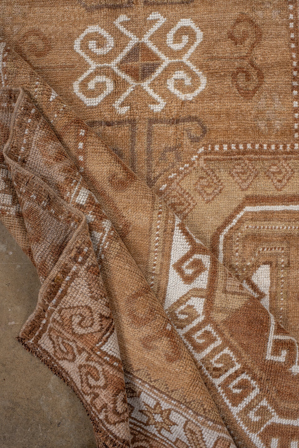 kars Rug - # 127641