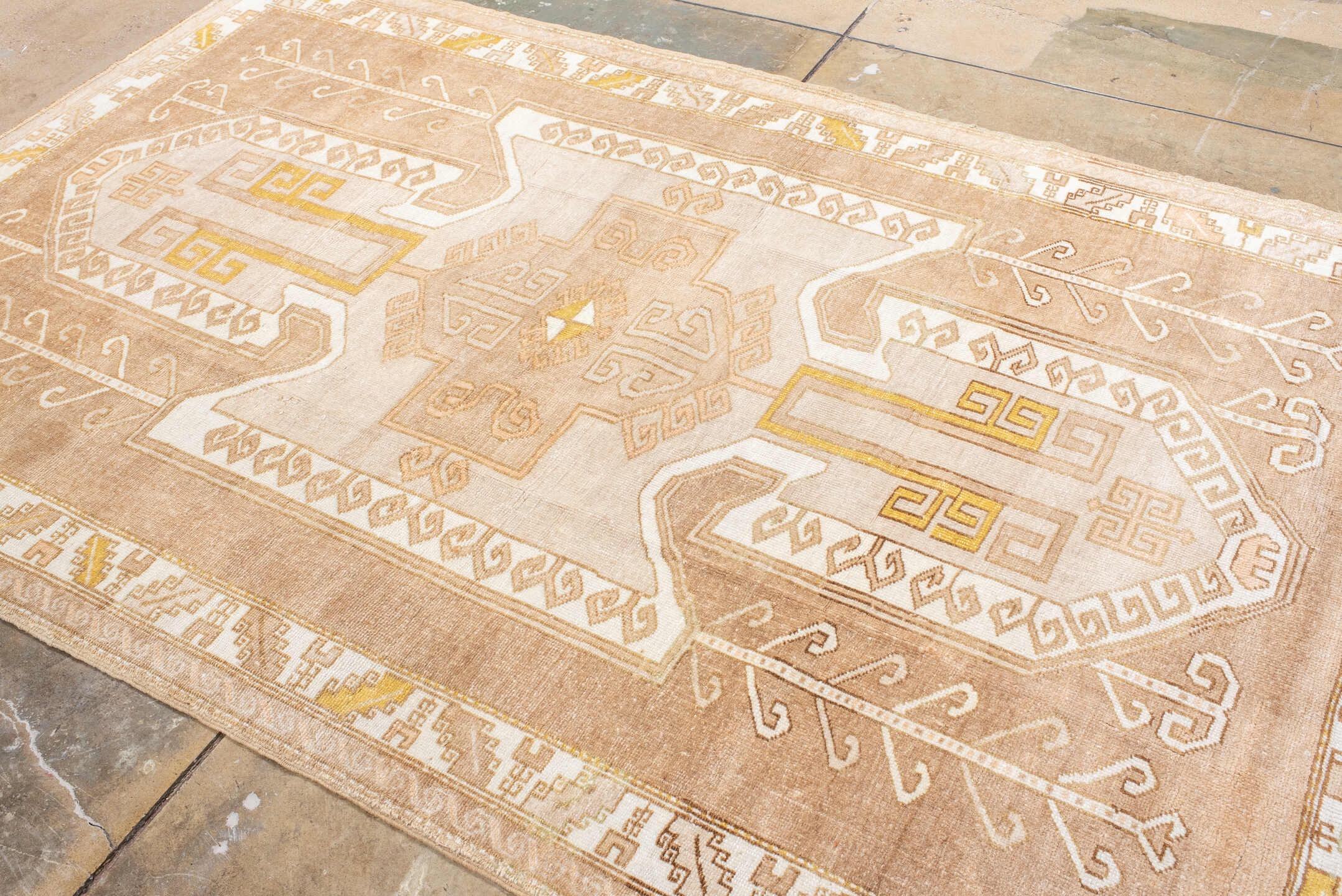 kars Rug - # 127658