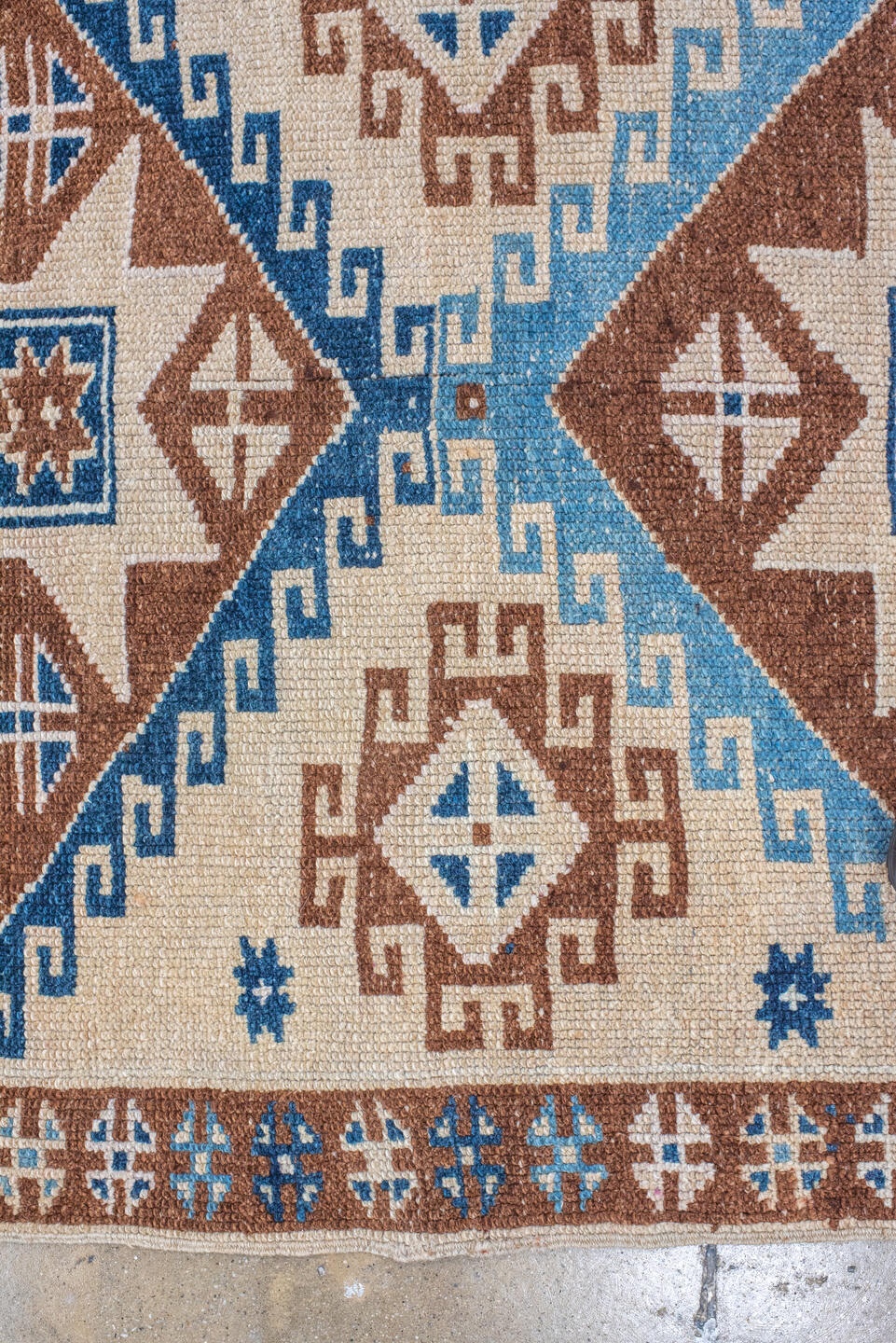 kars Rug - # 128222