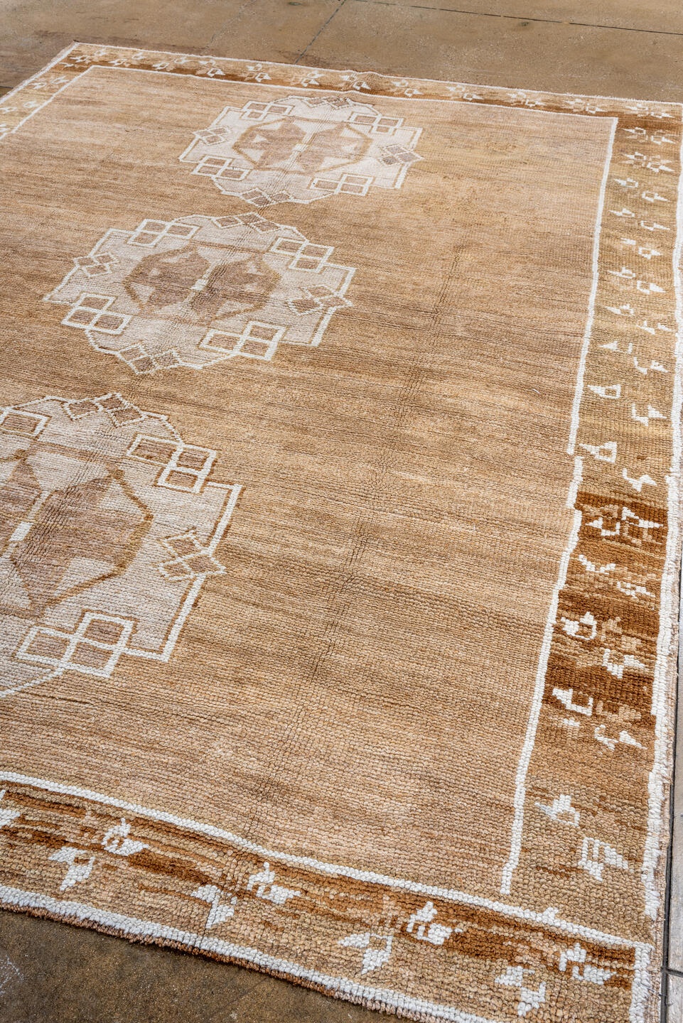 kars Rug - # 128460