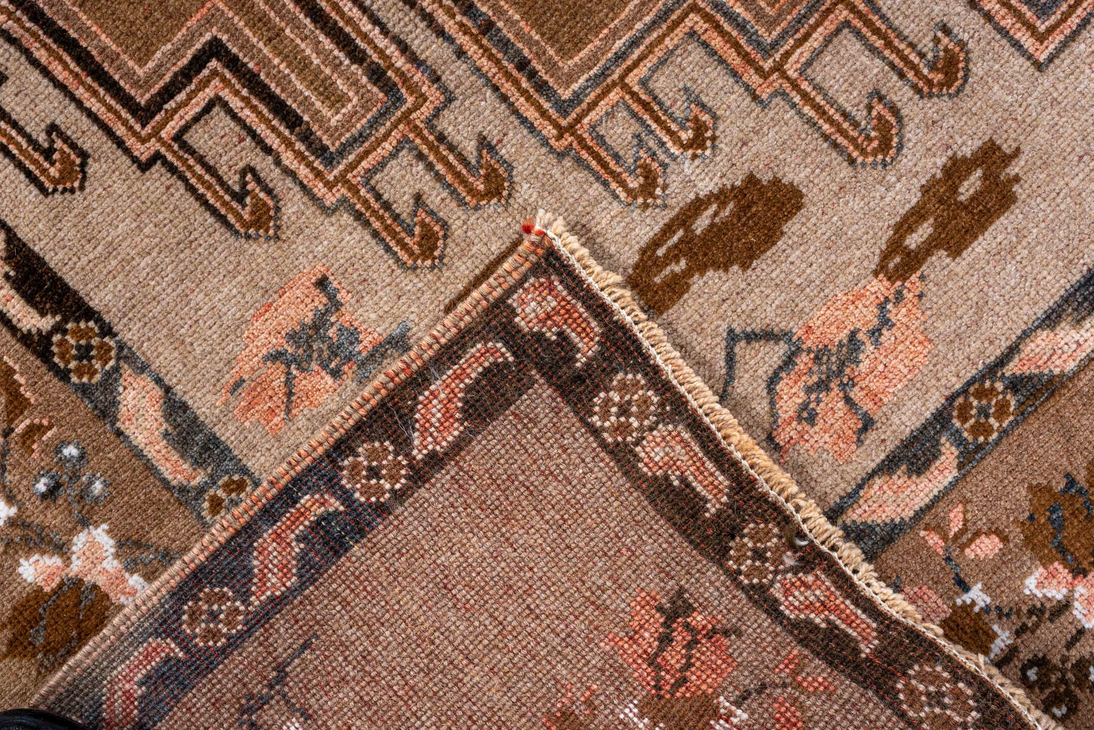 kars Rug - # 128470