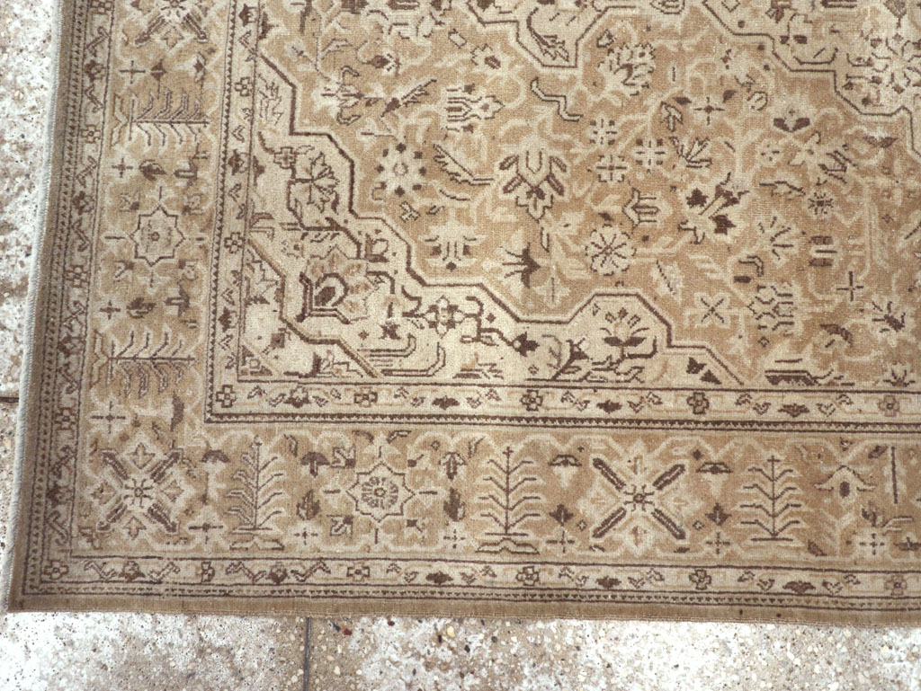 kashan Rug - # 102313