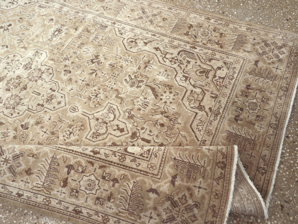 kashan Rug - # 102313