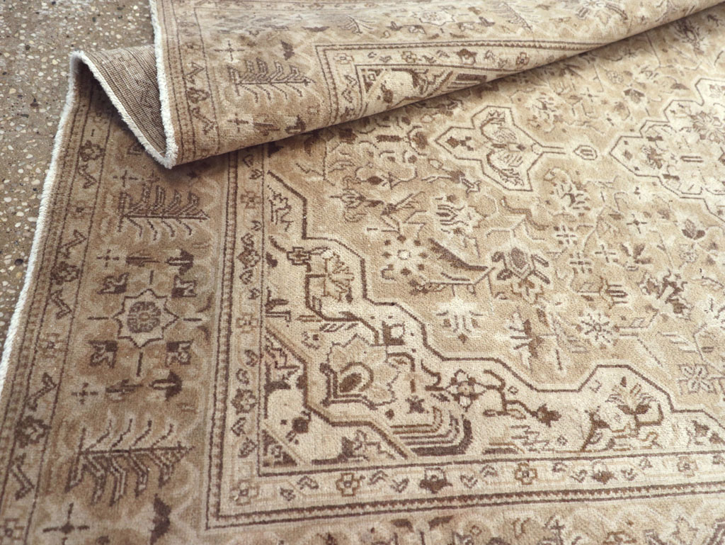 kashan Rug - # 102313