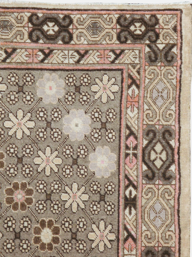 khotan Rug - # 100875