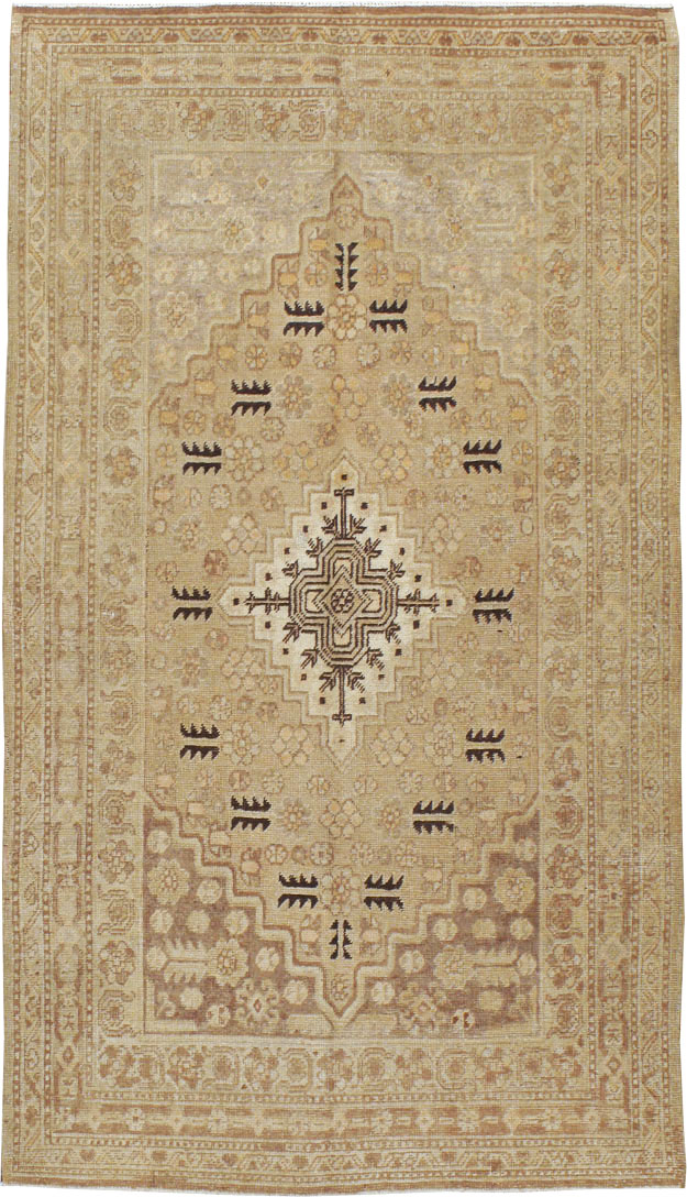 khotan Rug - # 101664
