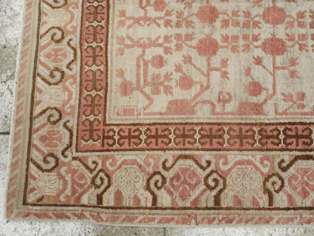 khotan Rug - # 101885