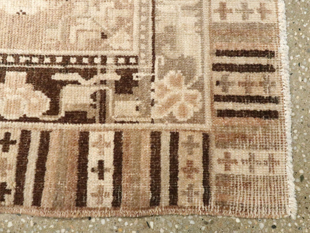 khotan Rug - # 102110