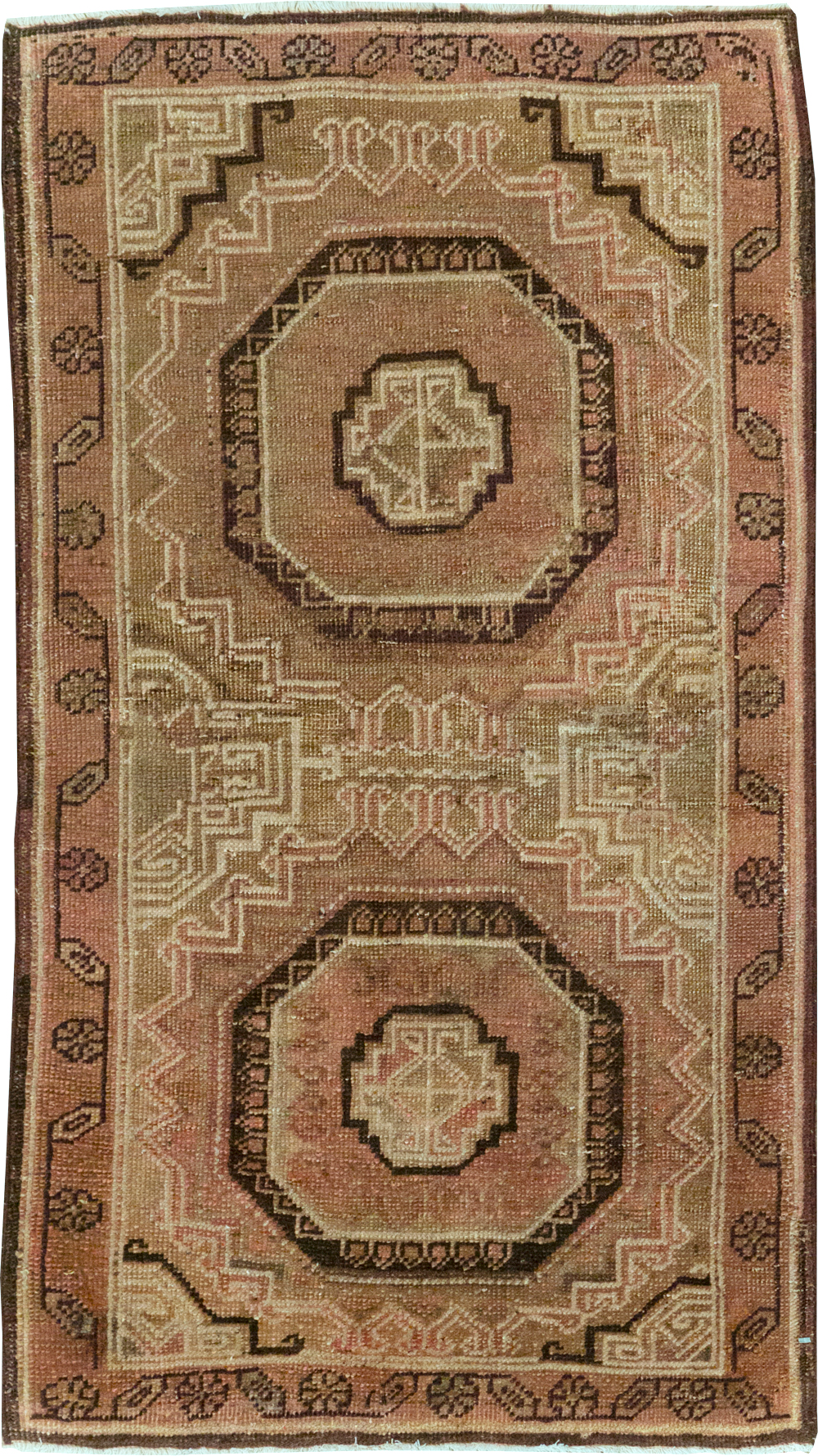 khotan Rug - # 103229