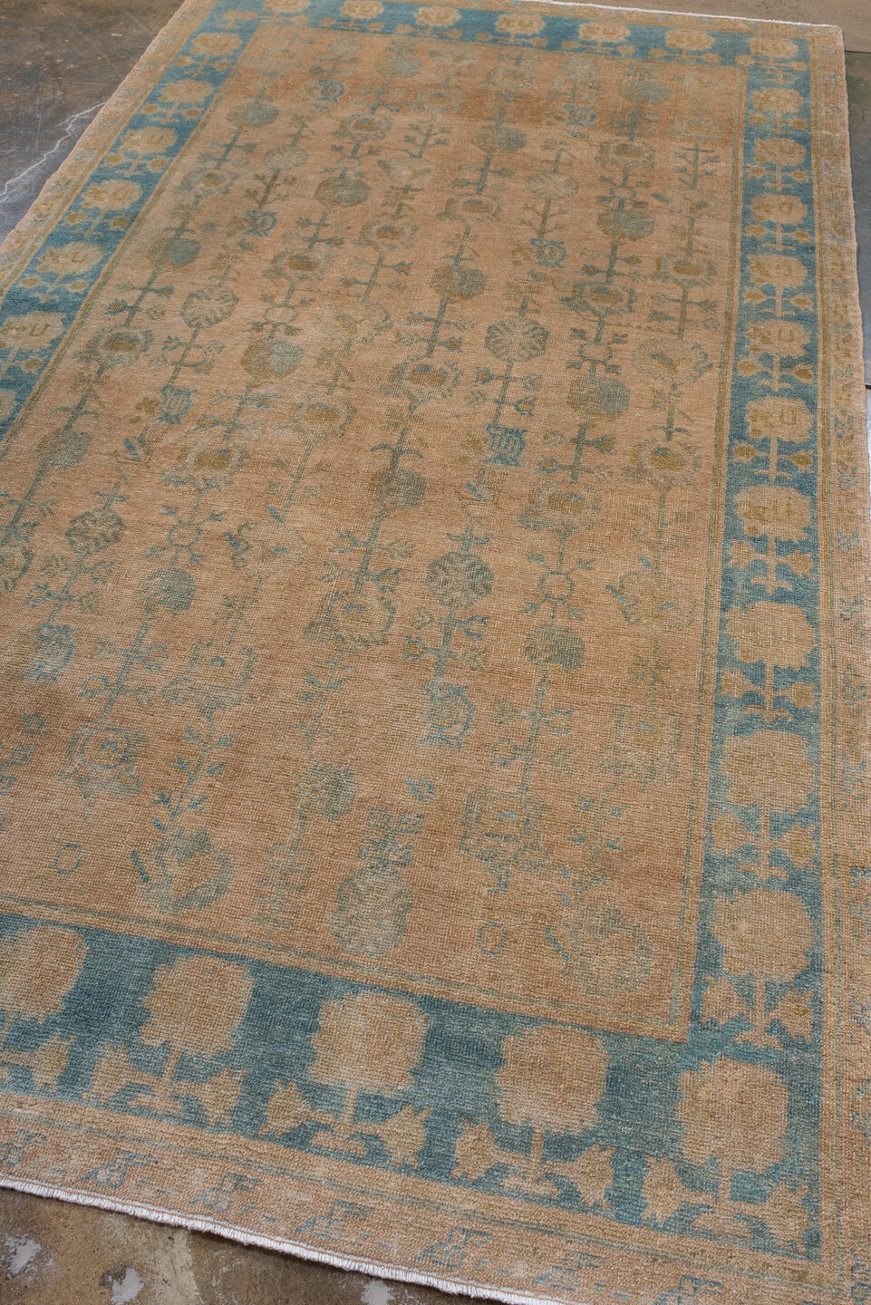 khotan Rug - # 127771