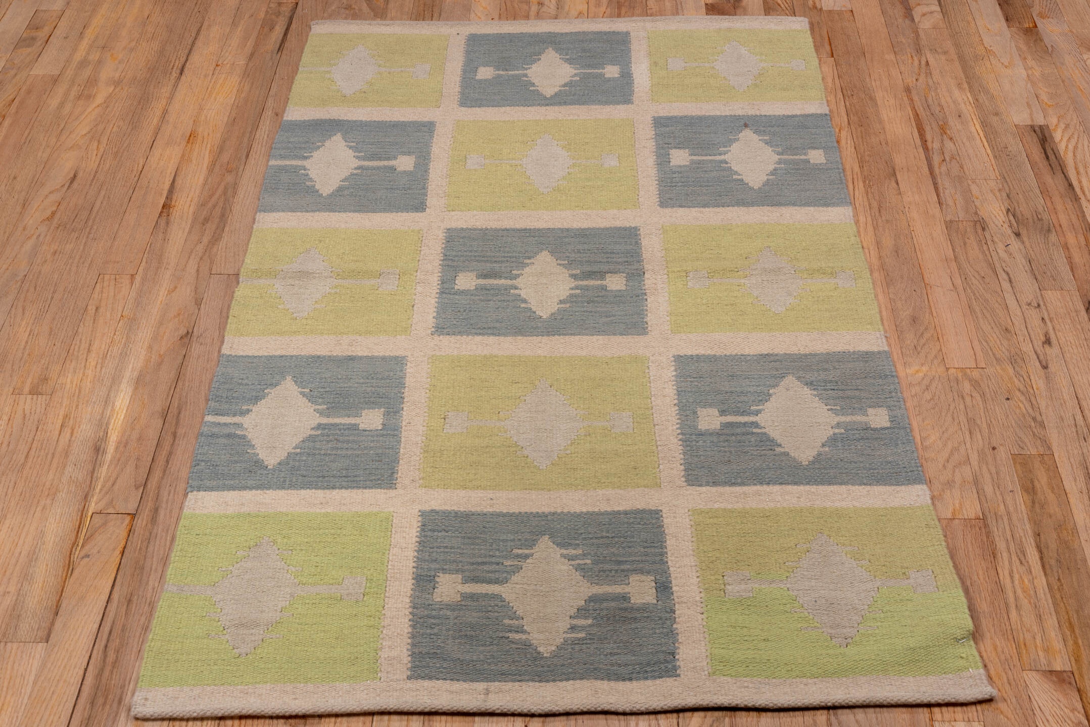 kilim Rug - # 125852