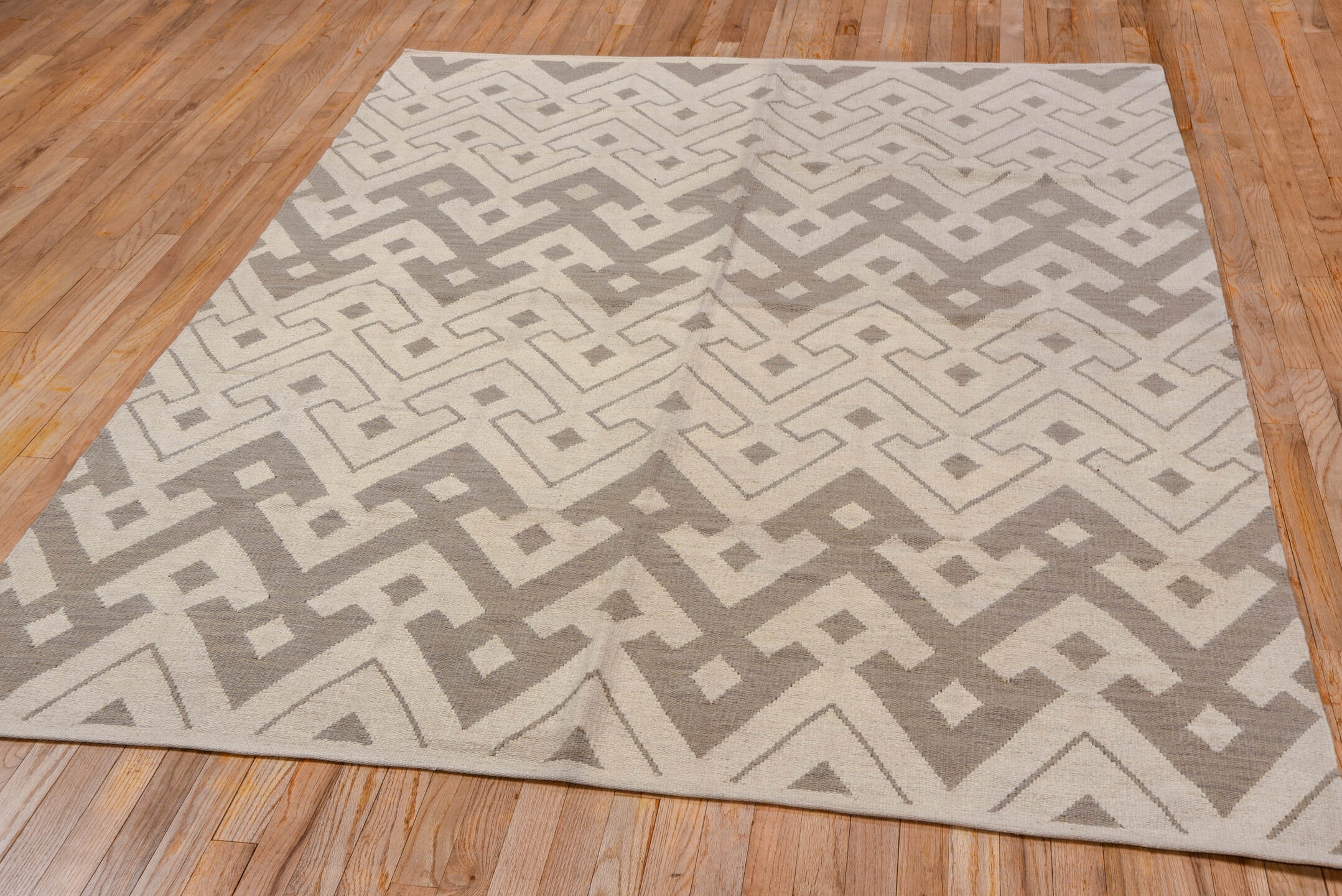 kilim Rug - # 127404
