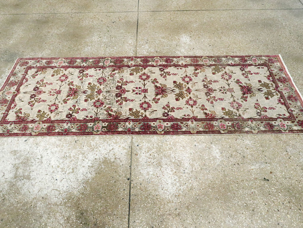 kirman Rug - # 102156