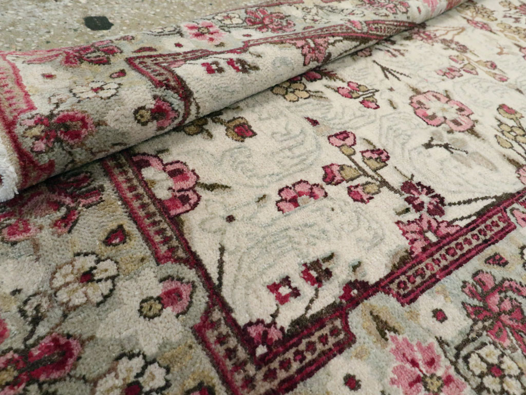 kirman Rug - # 102156