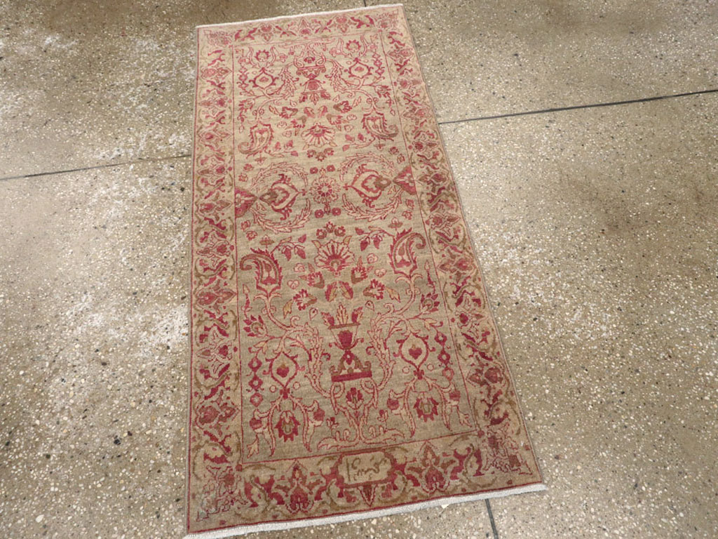 kirman Rug - # 103371