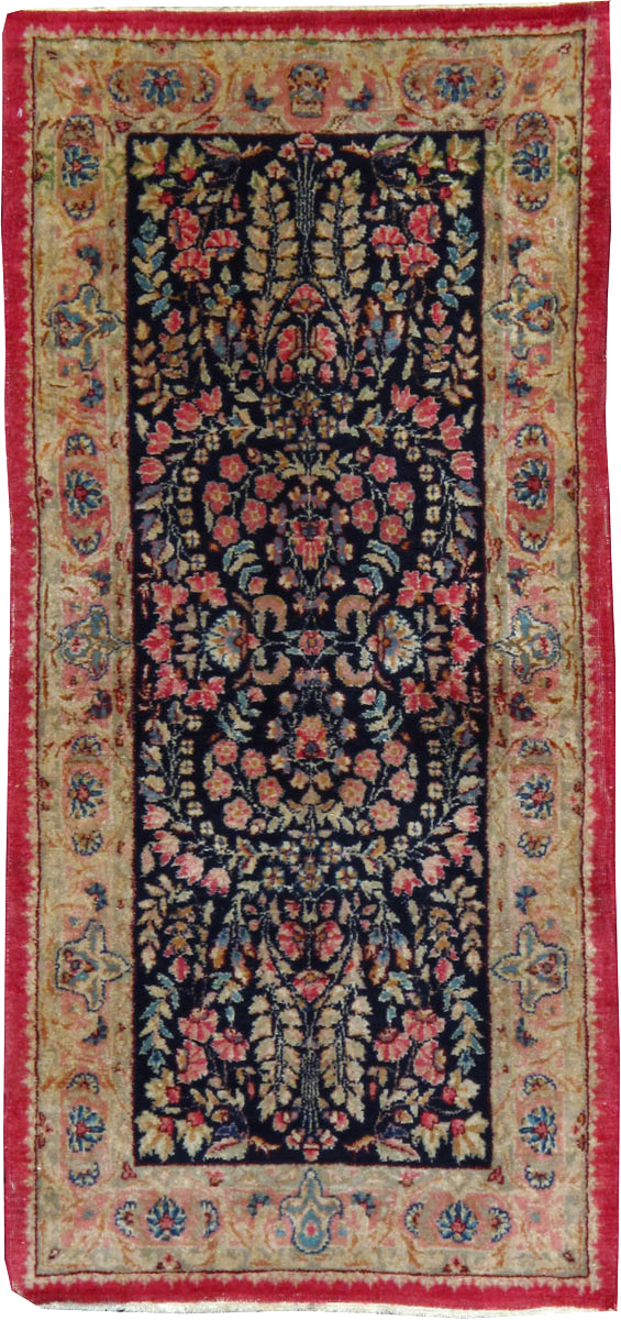 kirman Rug - # 104314
