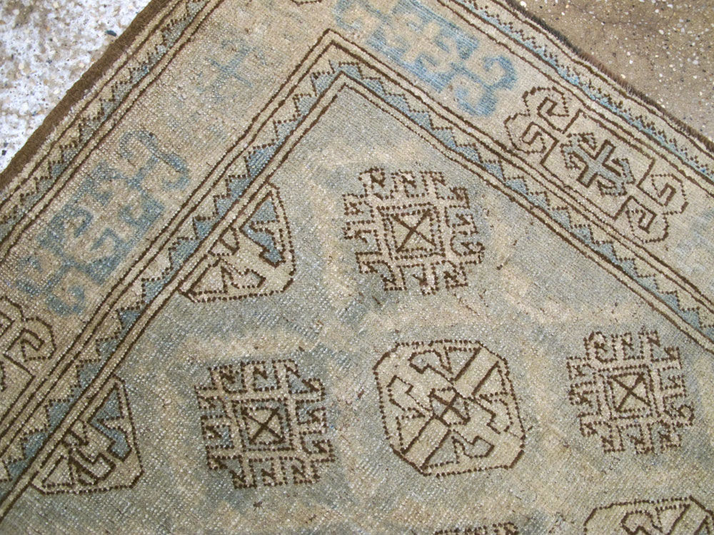 kurd Rug - # 104811