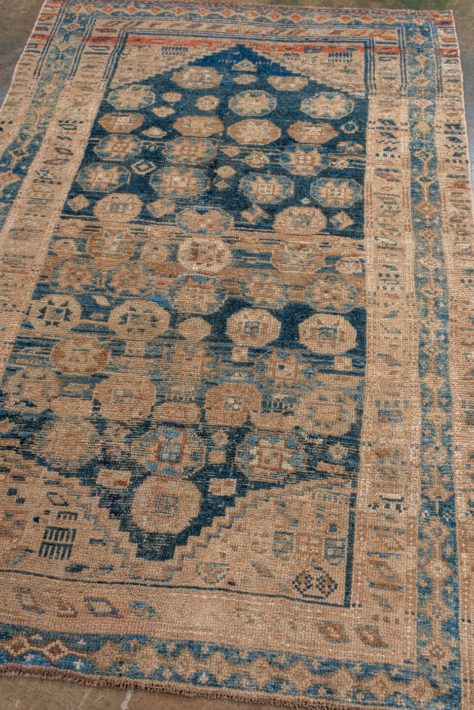 kurd Rug - # 126309