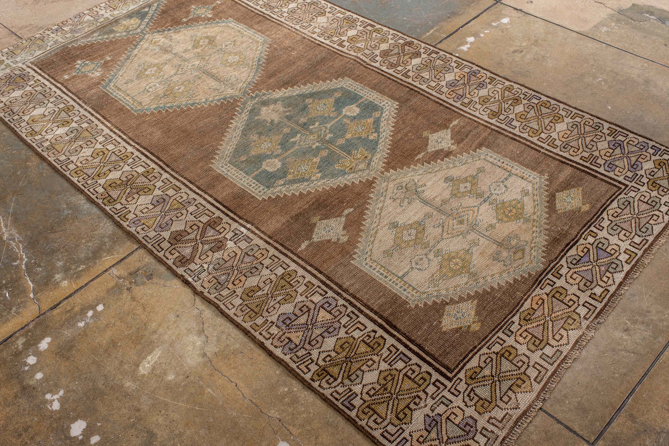 kurd Rug - # 127120