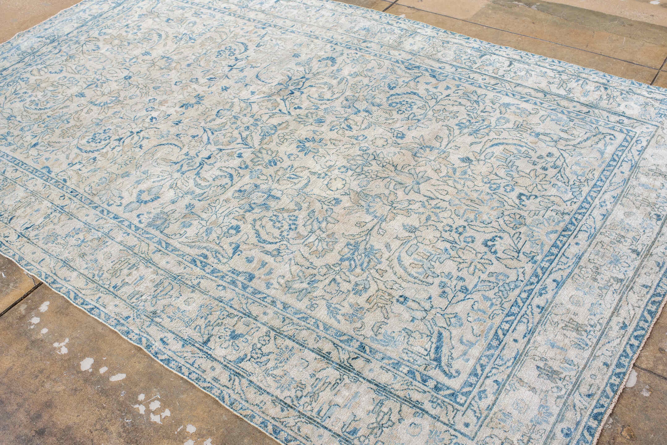 lilian Rug - # 128265