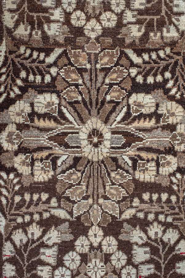 lilian Runner - # 127942