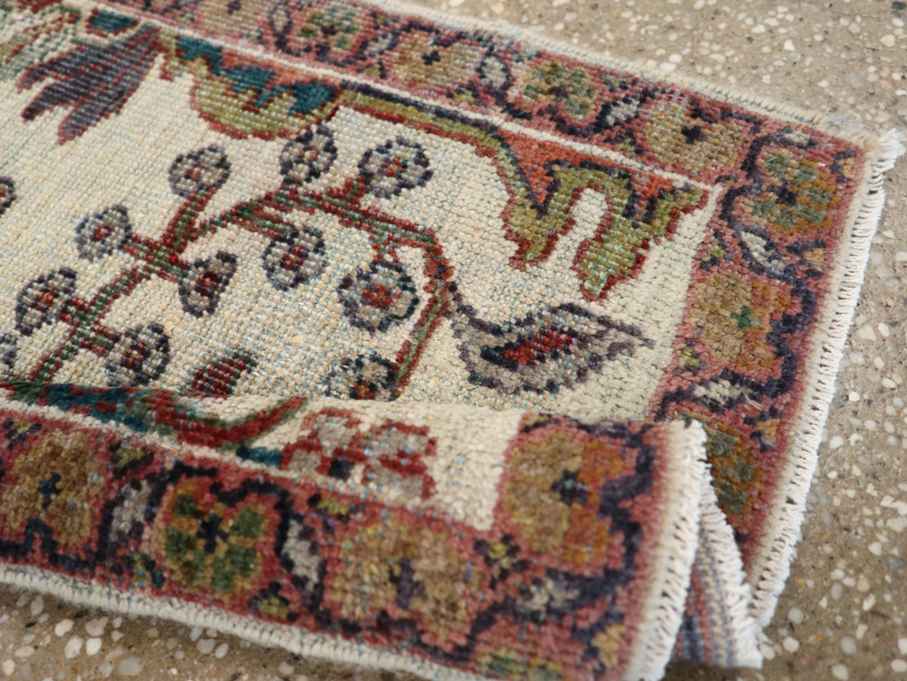 mahal Rug - # 101751