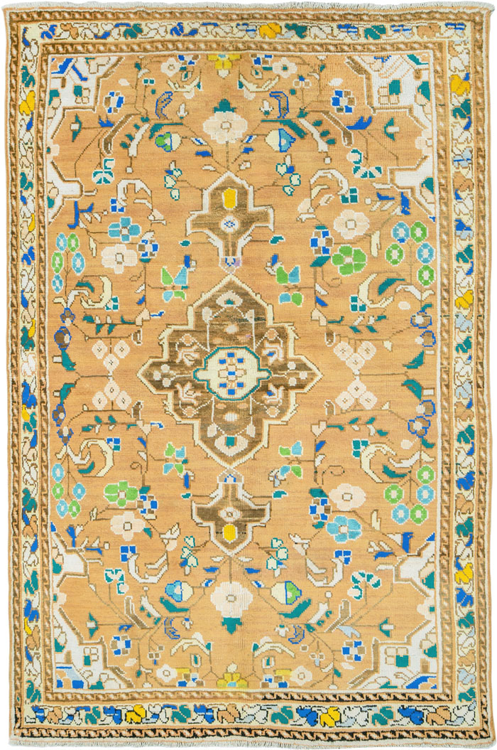 mahal Rug - # 104908