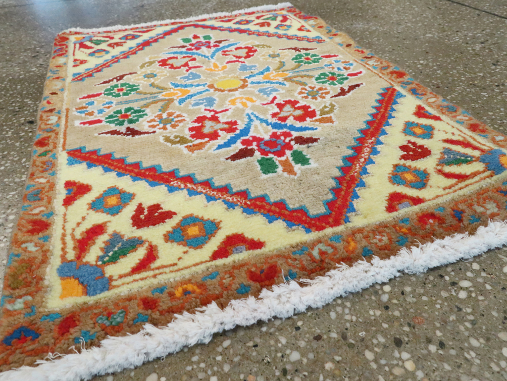 mahal Rug - # 105734