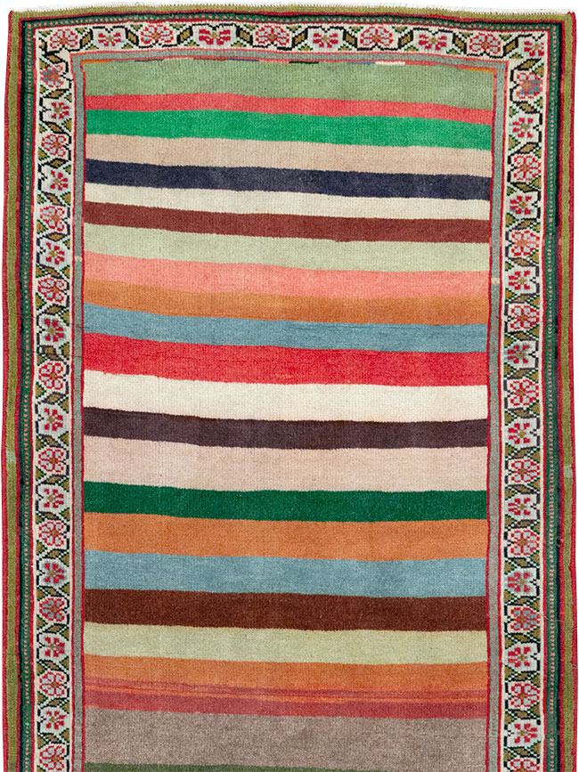 mahal Rug - # 108564