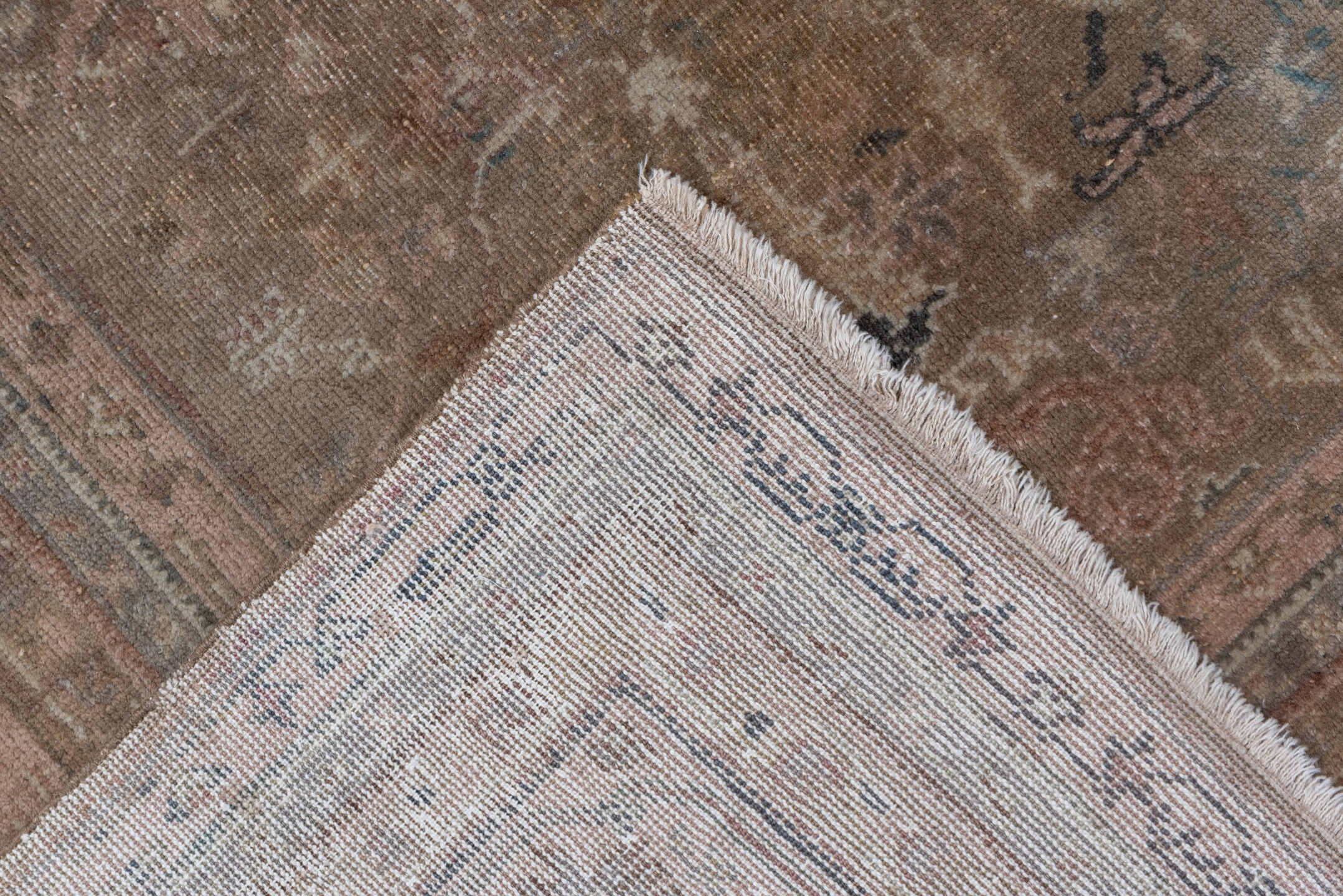 mahal Rug - # 128044
