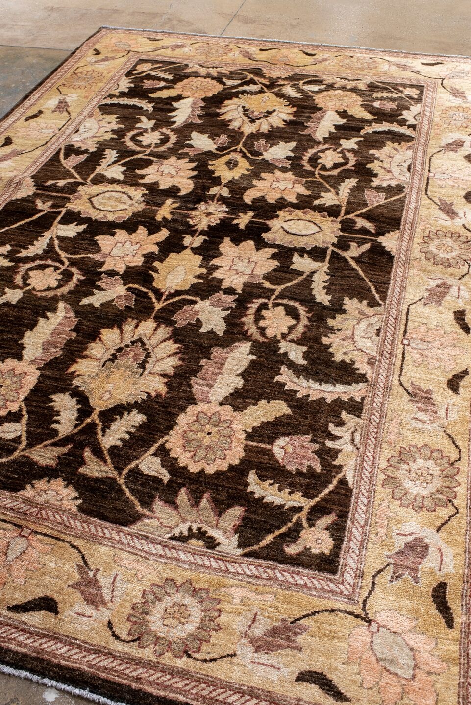 mahal Rug - # 128114