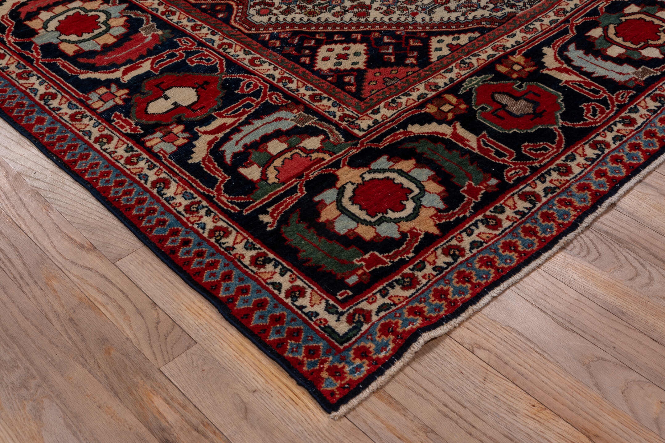 mahal Rug - # 128779